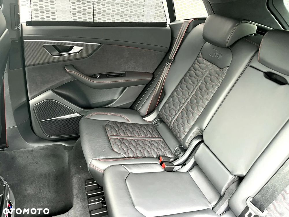 Audi RS Q8 - 16