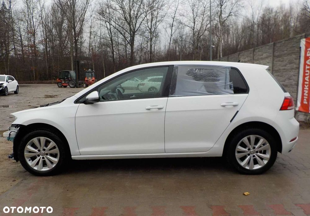 Volkswagen Golf - 9