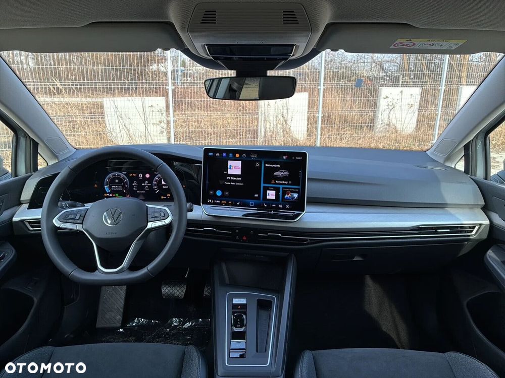 Volkswagen Golf Variant - 11