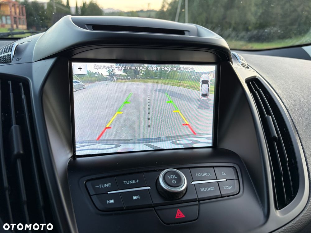 Ford Kuga 2.0 TDCi 2x4 Titanium - 27