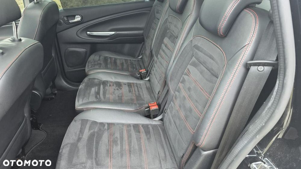 Ford S-Max - 18