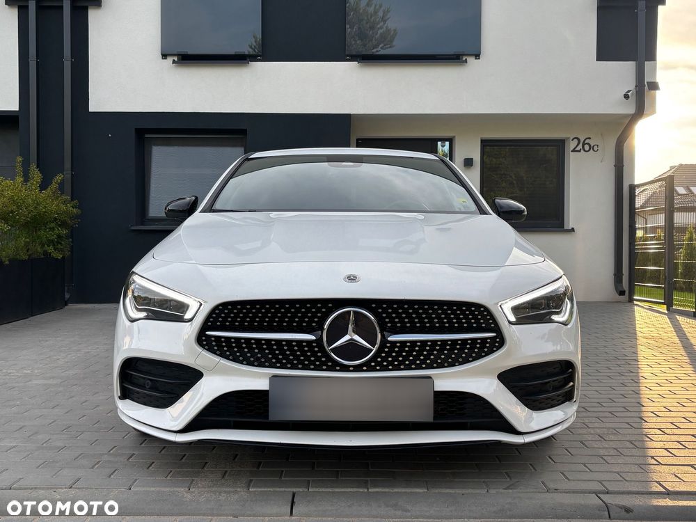 Mercedes-Benz CLA 200 4-Matic AMG Line 8G-DCT - 2
