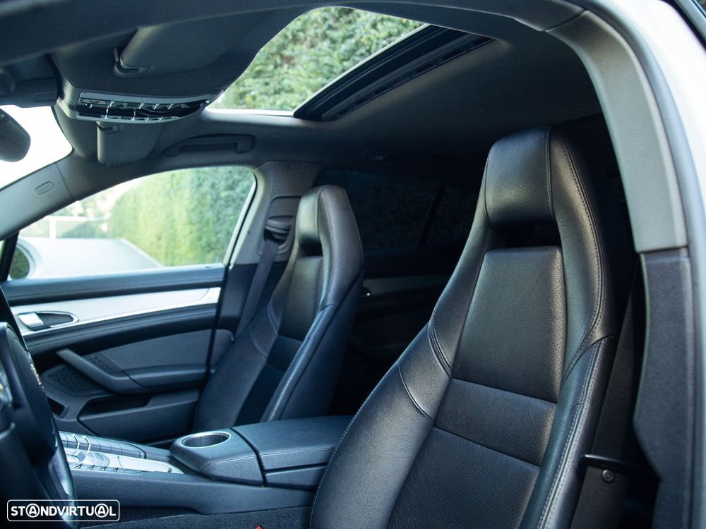 Porsche Panamera Standard - 17