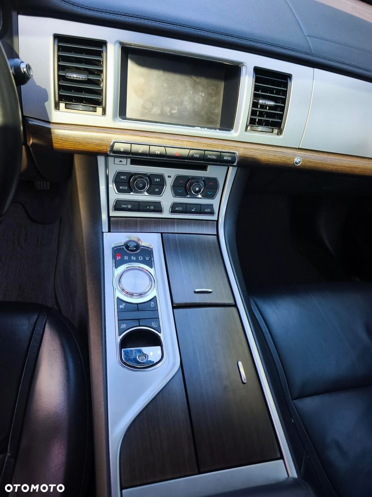 Jaguar XF - 36