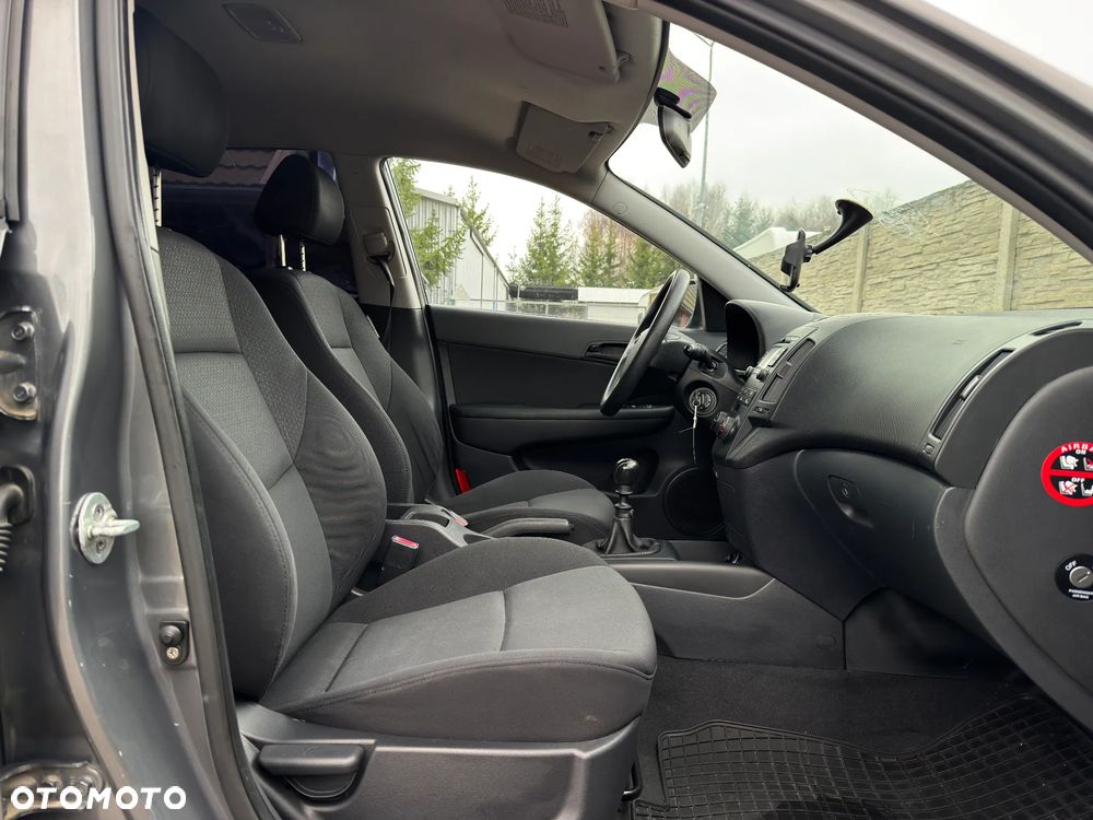 Hyundai i30 1.4 Base - 15