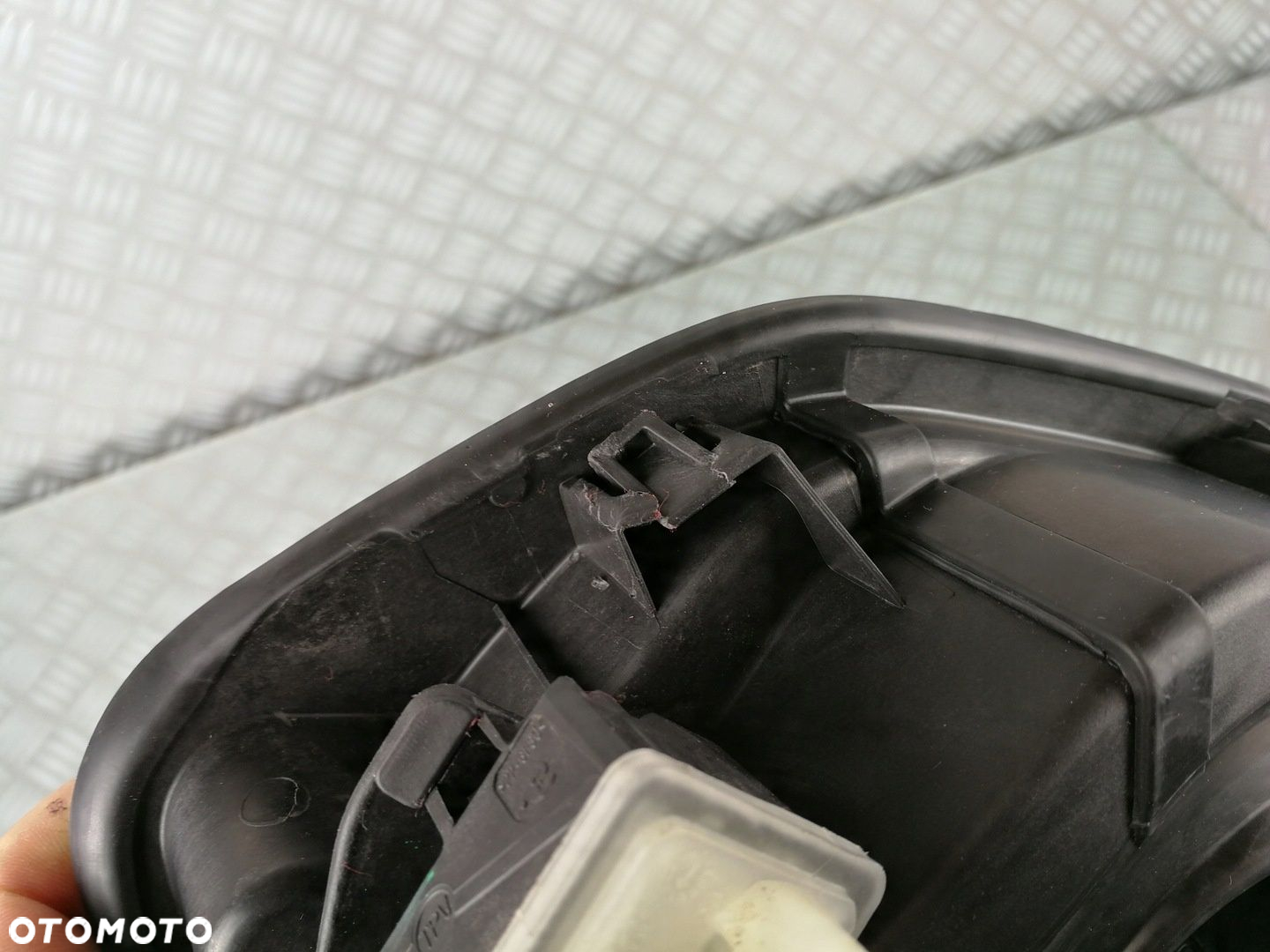 39167574 EWP klapka wlewu paliwa pokrywka korek OPEL CORSA F VI 6 2019- - 8