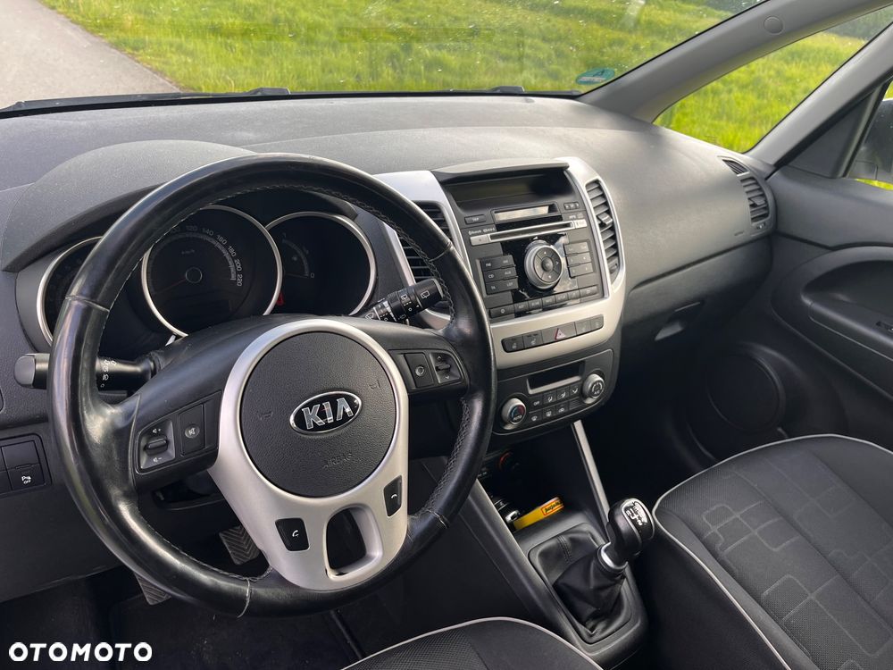 Kia Venga 1.4 CVVT Dream-Team Edition - 16