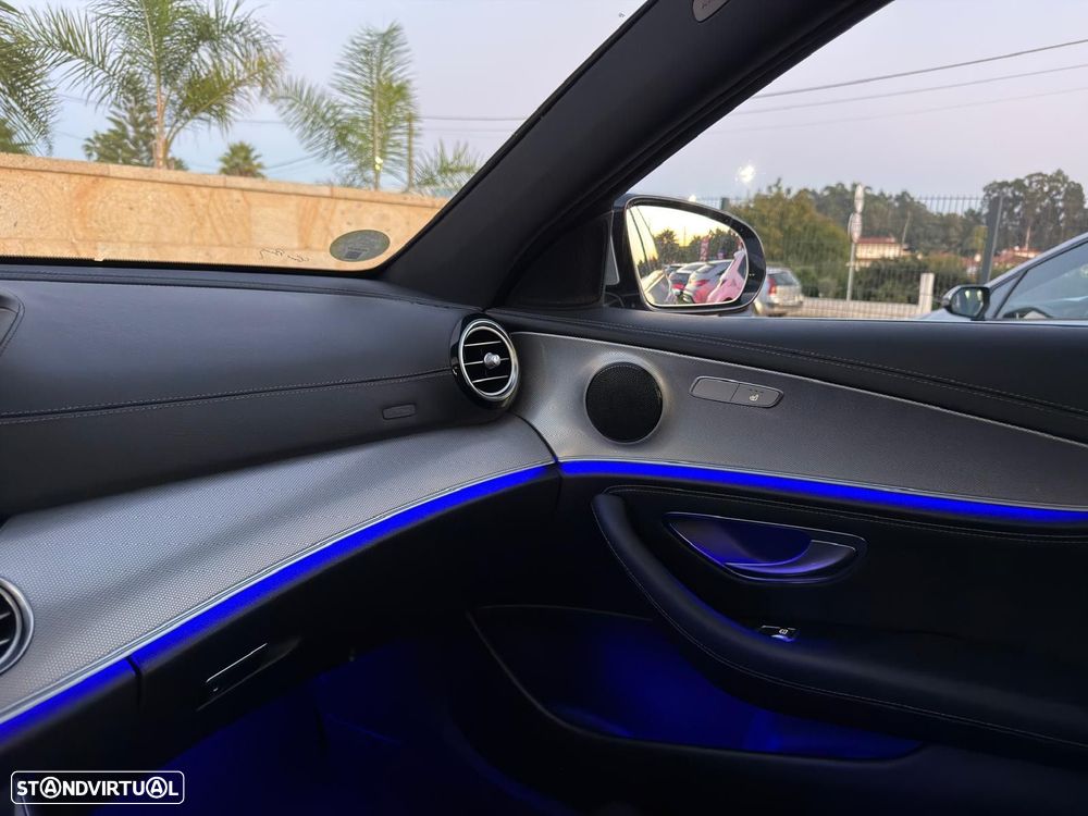 Mercedes-Benz E 220 d AMG - 52