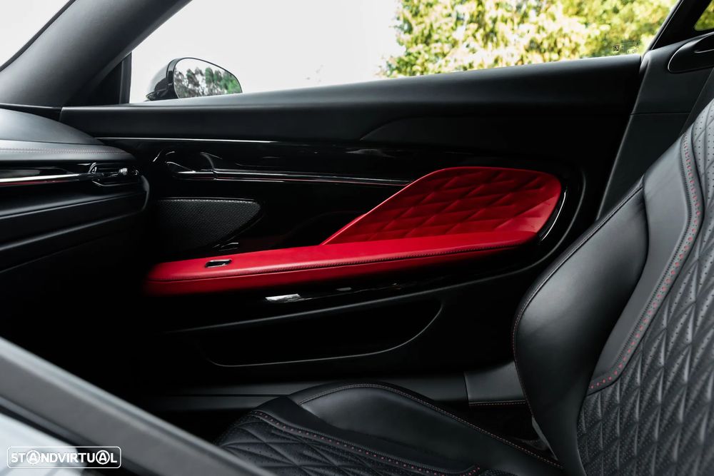 Aston Martin DB12 Coupé V8 Auto - 35