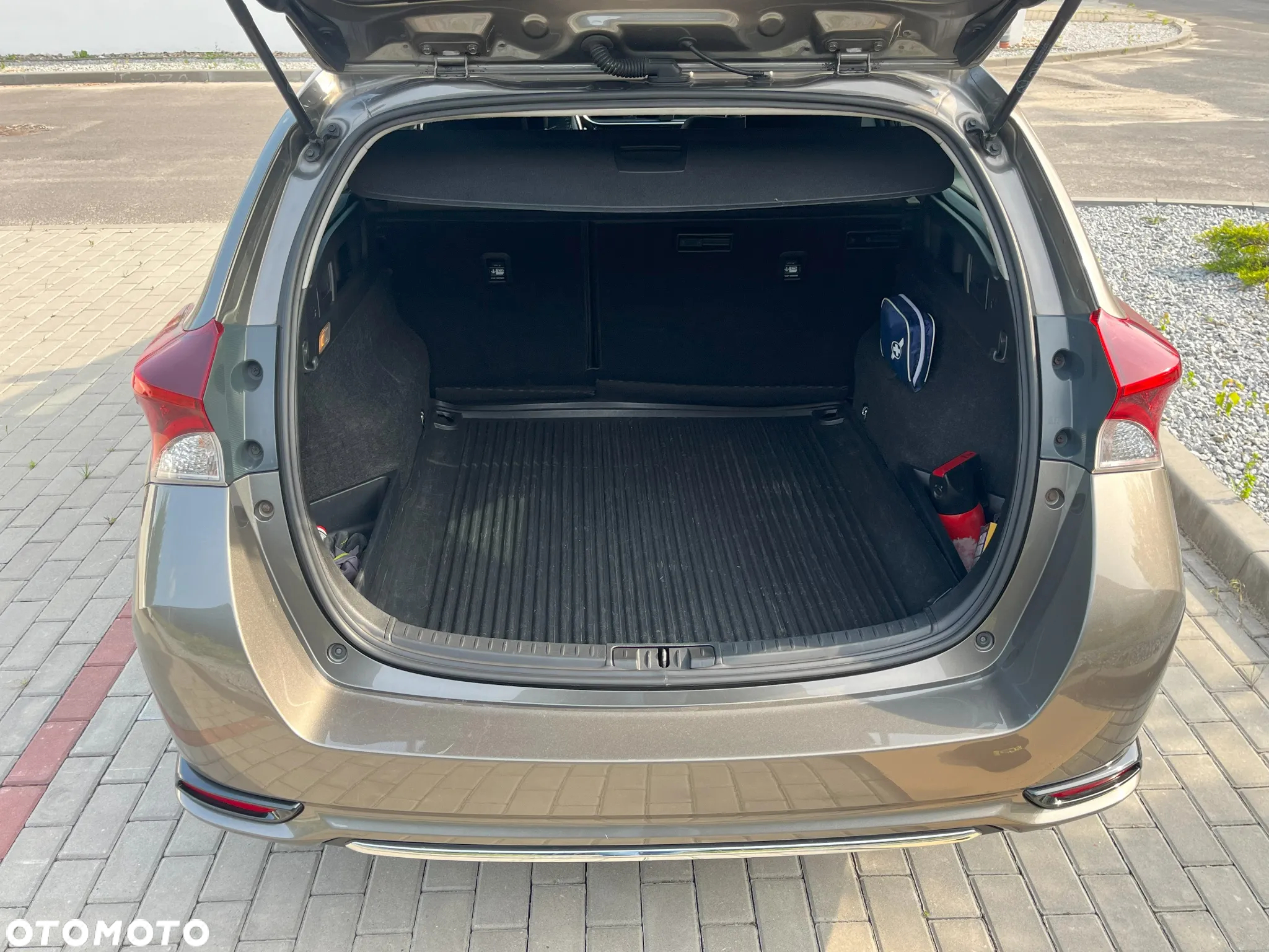 Toyota Auris 1.4 D-4D Dynamic - 5