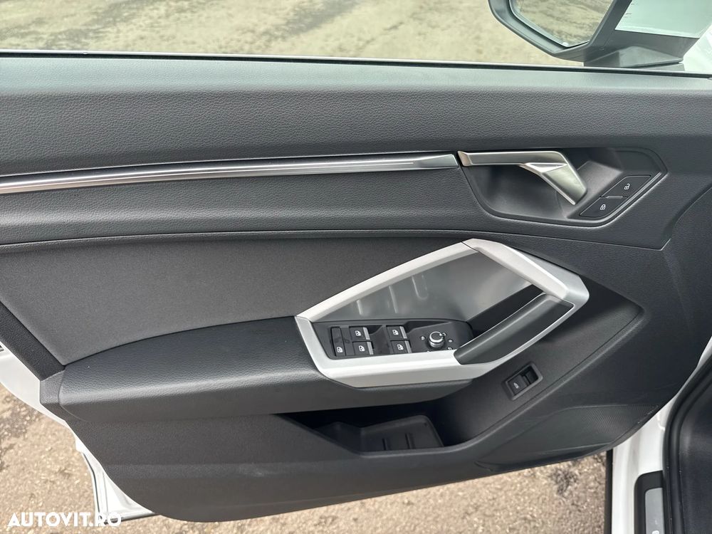 Audi Q3 1.5 35 TFSI S tronic Advanced - 16