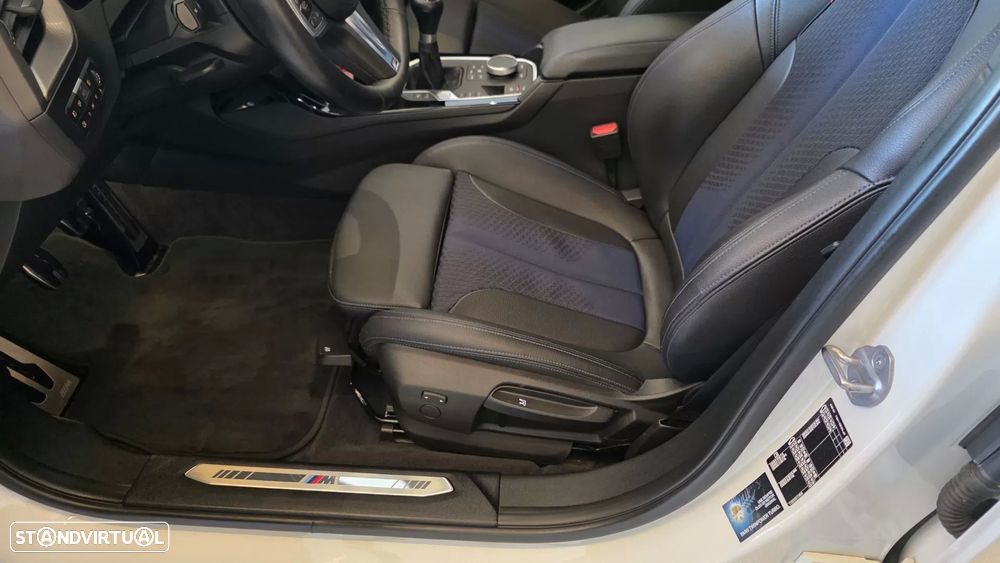 BMW 116 d Pack Desportivo M - 38