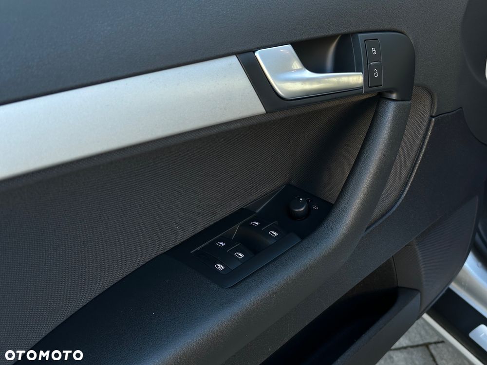 Audi A3 Sportback 1.6 S line Sportpaket plus - 24