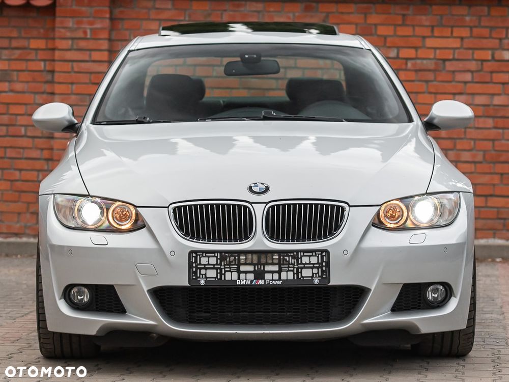 BMW Seria 3 325i xDrive M Sport Edition - 4