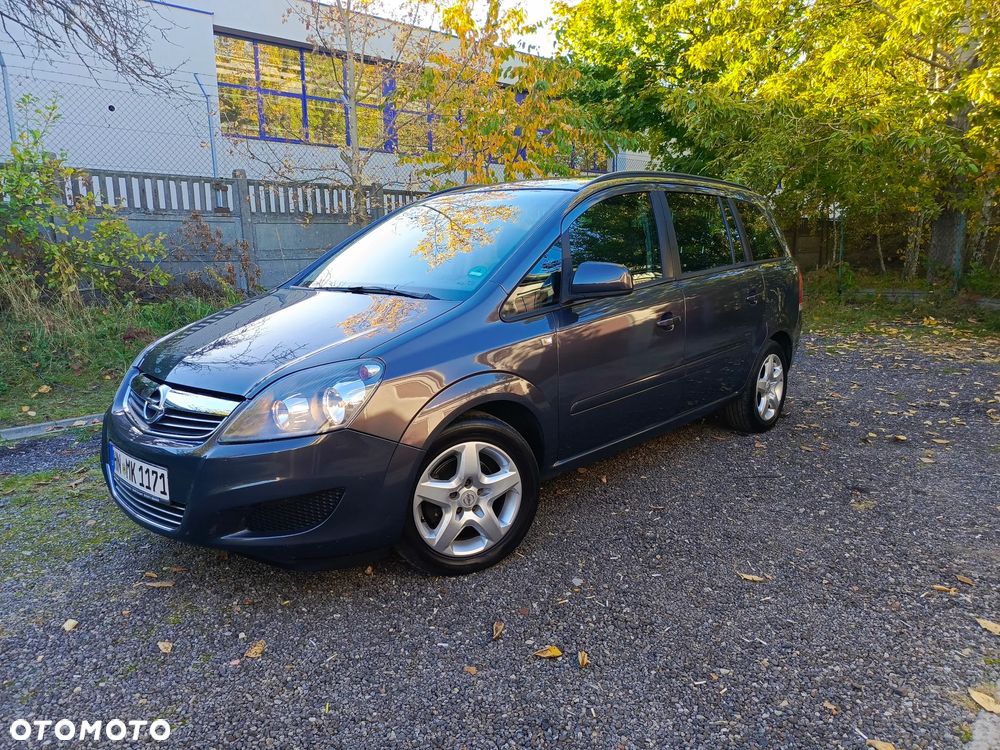 Opel Zafira 2014 photo 2