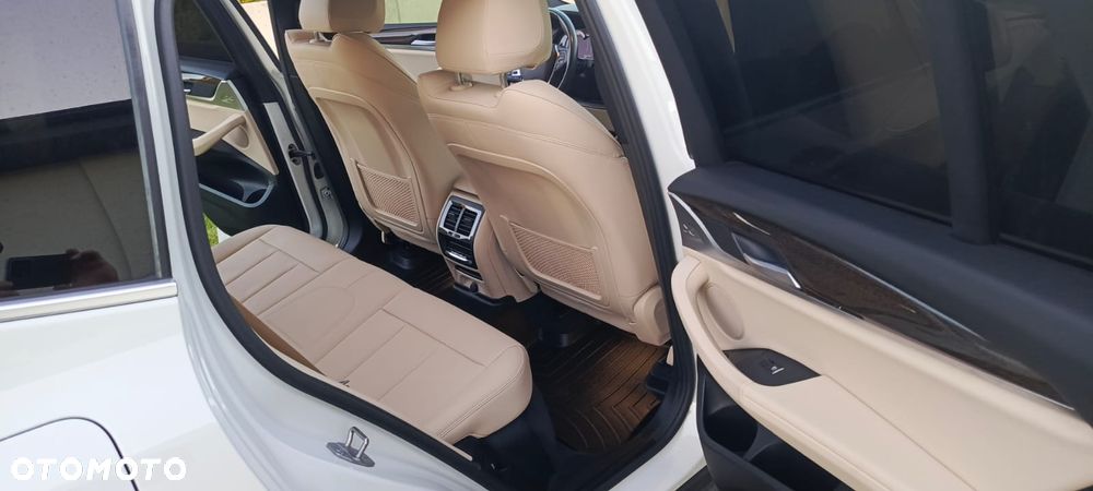 BMW X3 xDrive30i xLine - 17
