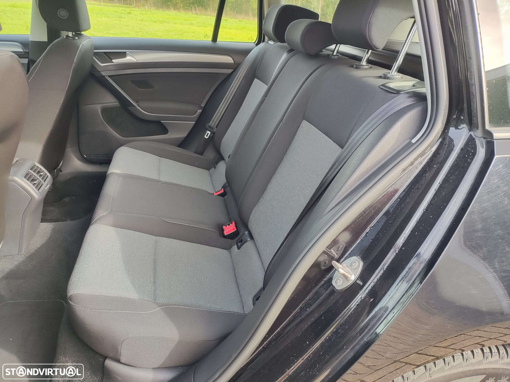VW Golf Variant 1.6 TDi Trendline - 34