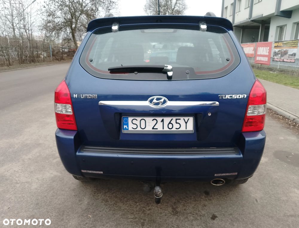 Hyundai Tucson 2.0 Comfort 2WD - 8