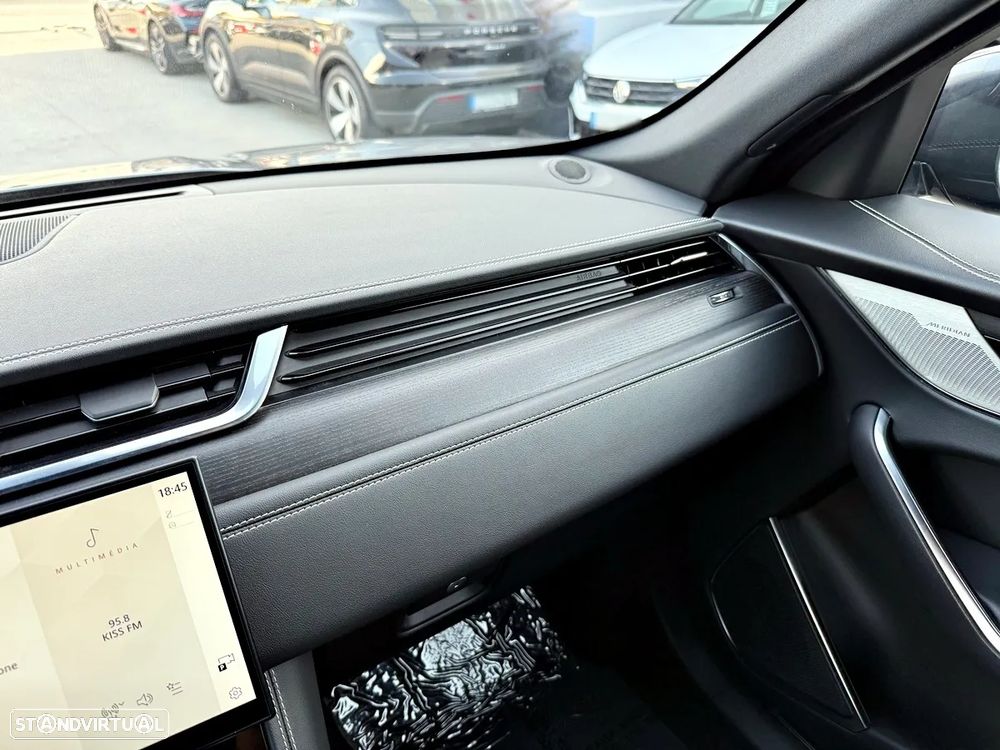 Jaguar F-Pace P250 AWD R-Dynamic S - 20