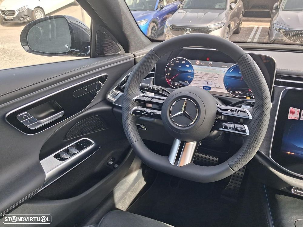 Mercedes-Benz E 300 e AMG Line - 16