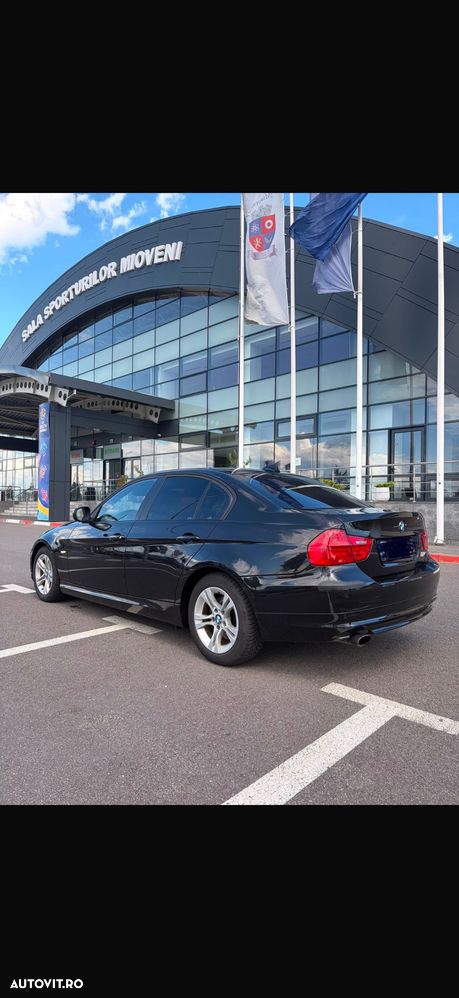 BMW Seria 3 320d DPF Aut. - 3