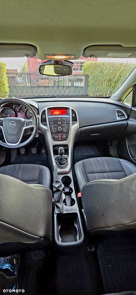 Opel Astra 1.7 CDTI DPF 150 Jahre - 9