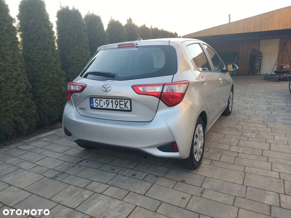 Toyota Yaris 1.0 Life EU6 - 6