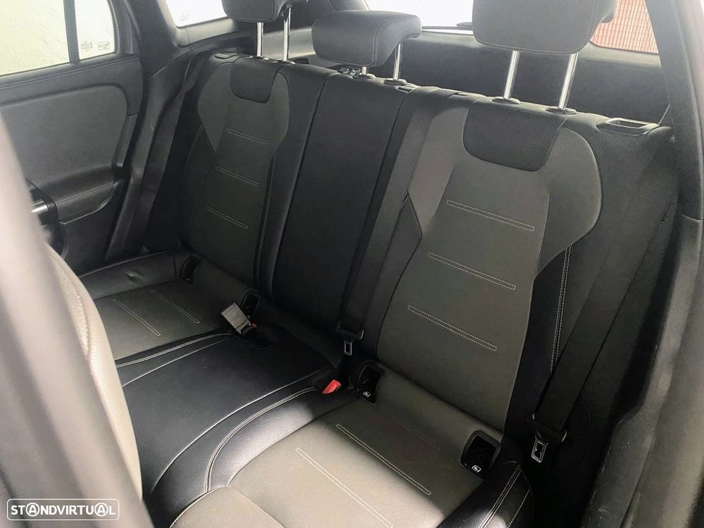 Mercedes-Benz GLA 250 e AMG Line - 10