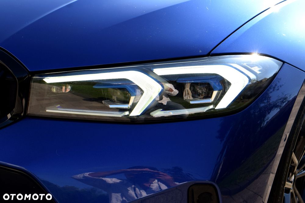 BMW Seria 3 320d xDrive M Sport sport - 27