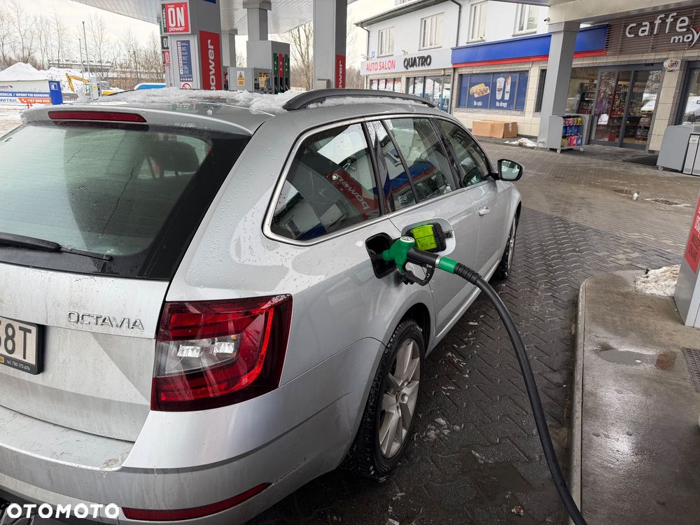 Skoda Octavia 2.0 TSI Style DSG - 4