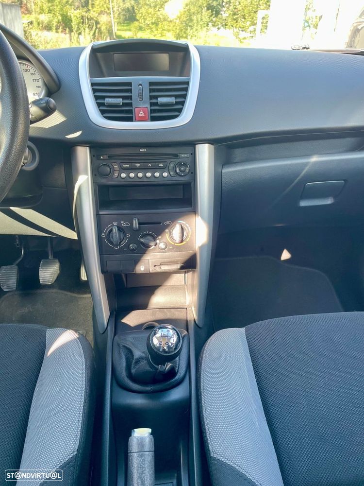Peugeot 207 1.4 16V Active - 10
