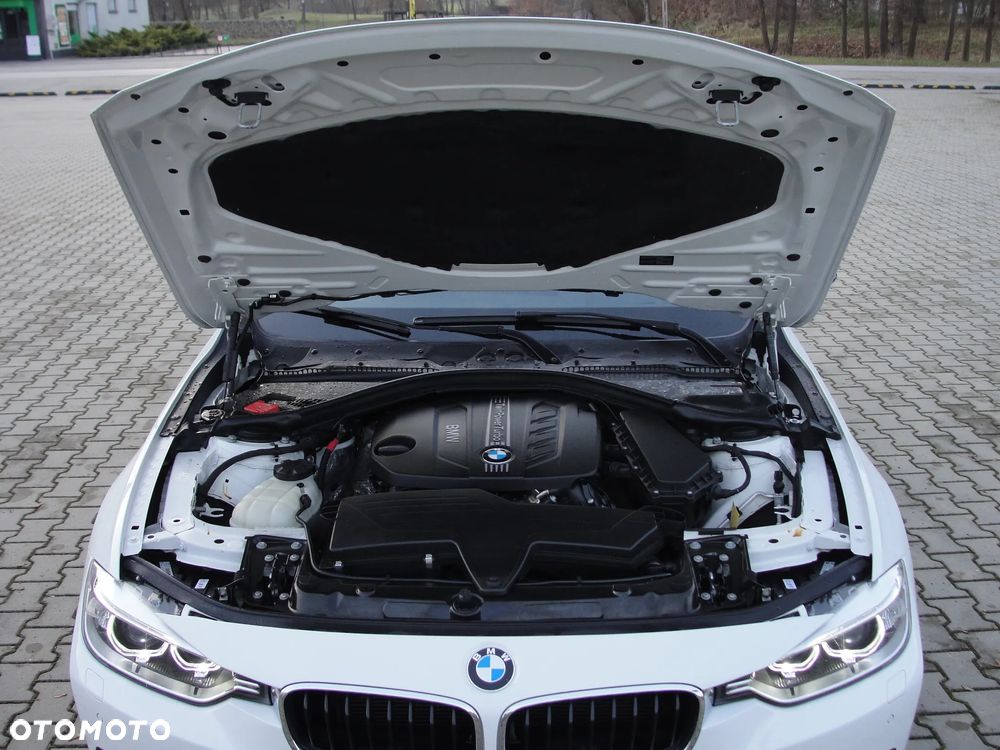 BMW Seria 3 318d Blue Performance Sport Line - 34