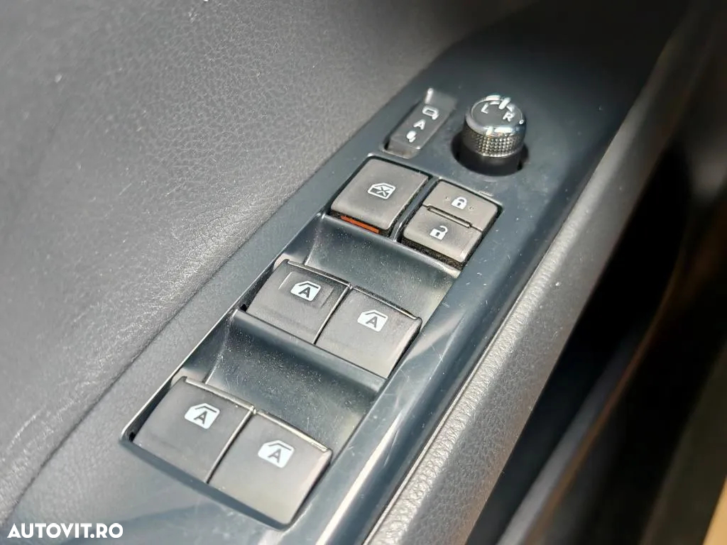 Toyota Camry 2.5 Hybrid Dynamic - 33