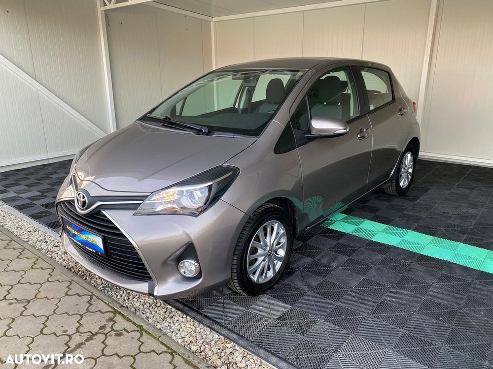 Toyota Yaris 1.3 Terra Plus - 2