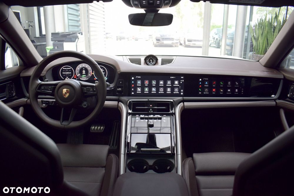 Porsche Panamera - 8