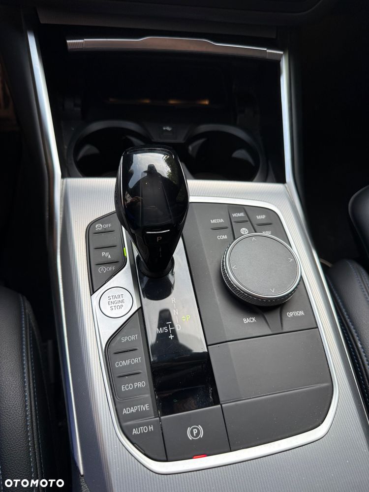 BMW Seria 3 330i xDrive M Sport sport - 28