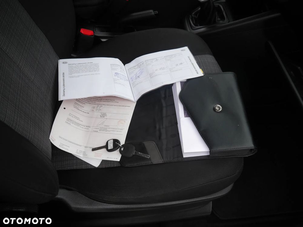 Kia Venga 1.4 CVVT Vision - 21