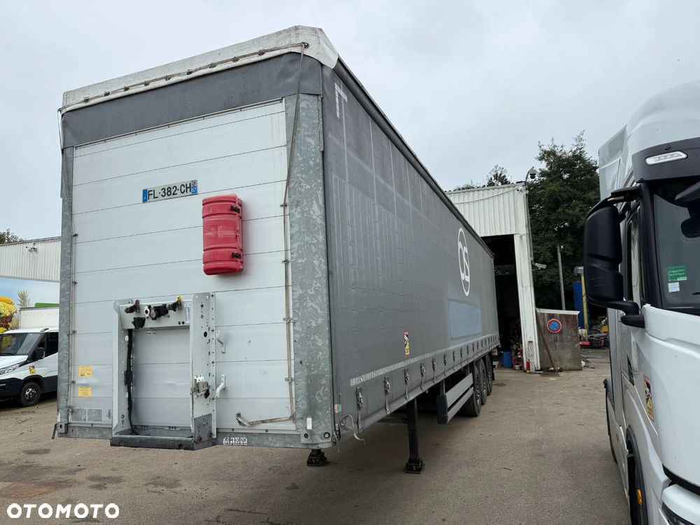 Schmitz Cargobull - 2