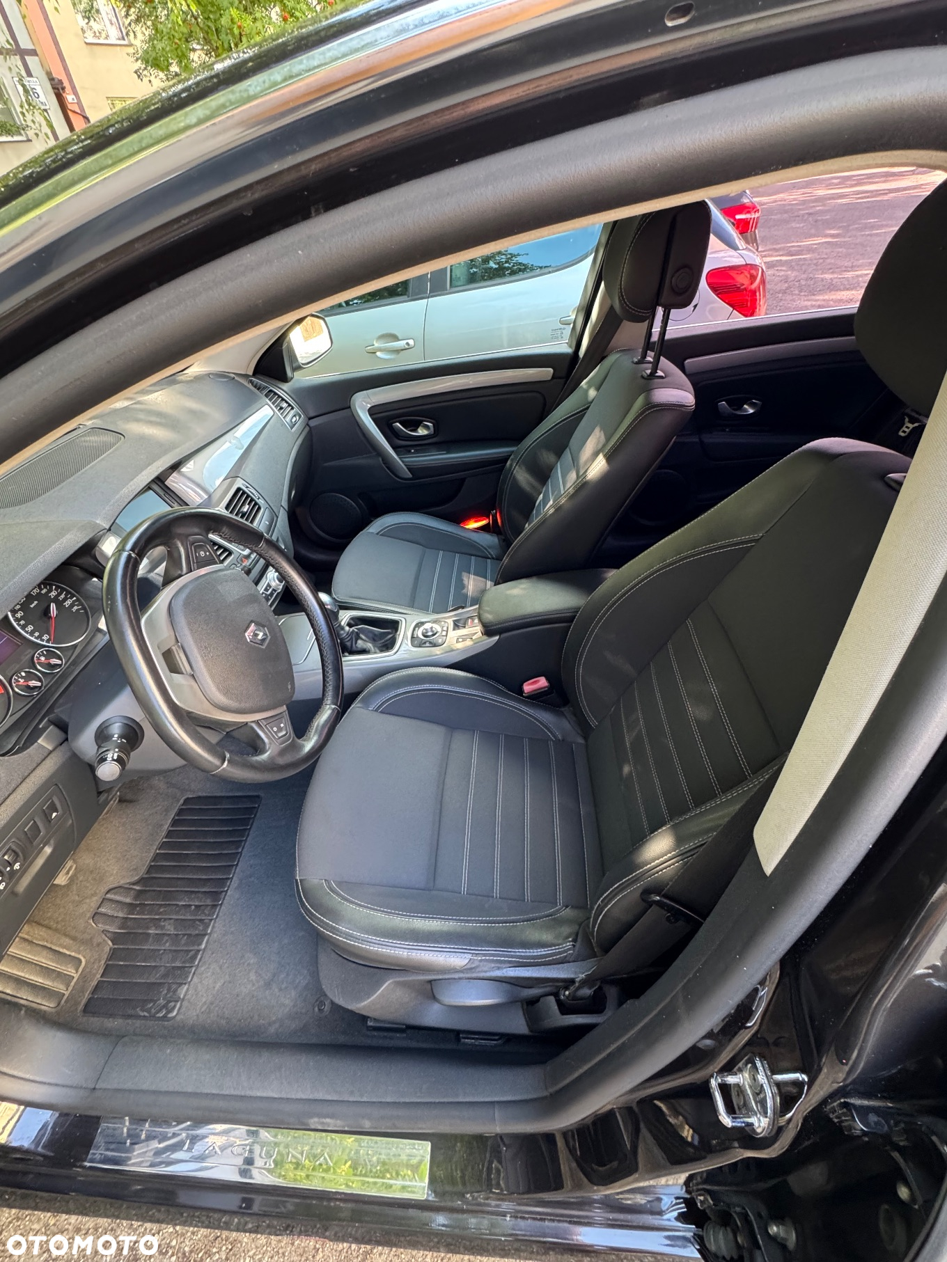 Renault Laguna - 3