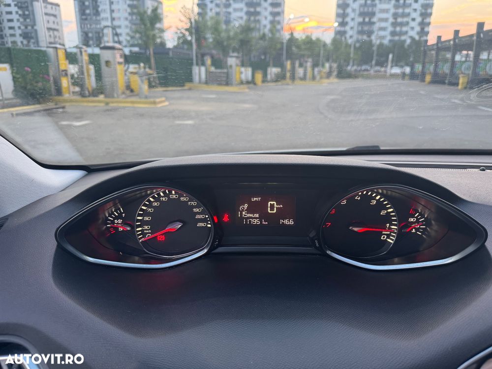Peugeot 308 - 14