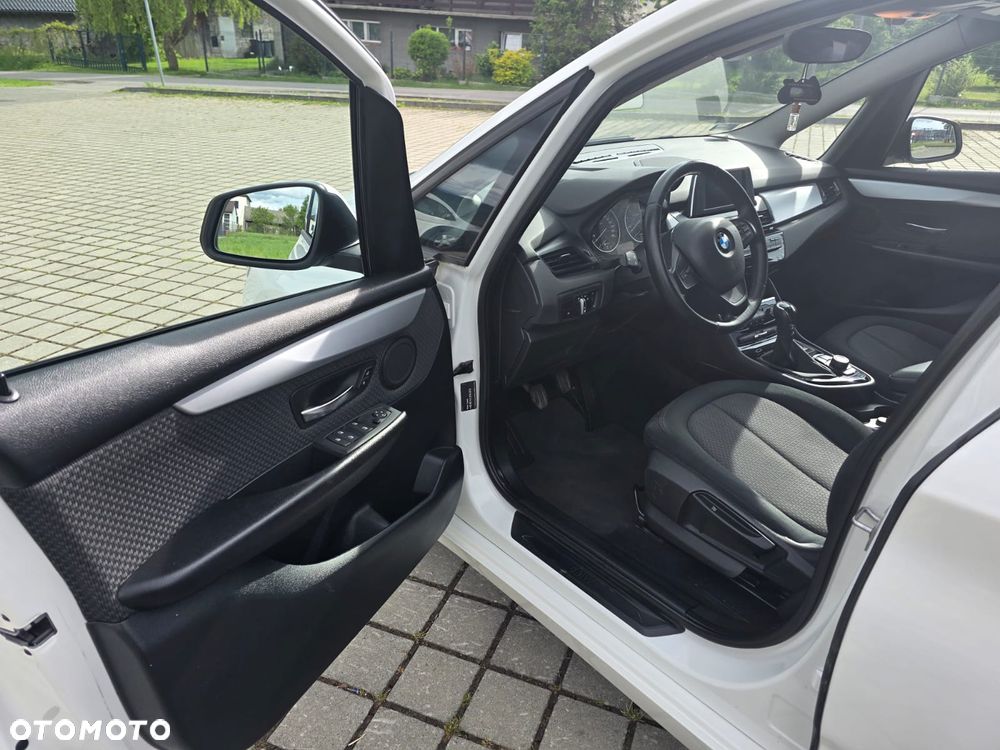 BMW Seria 2 218d GT - 14