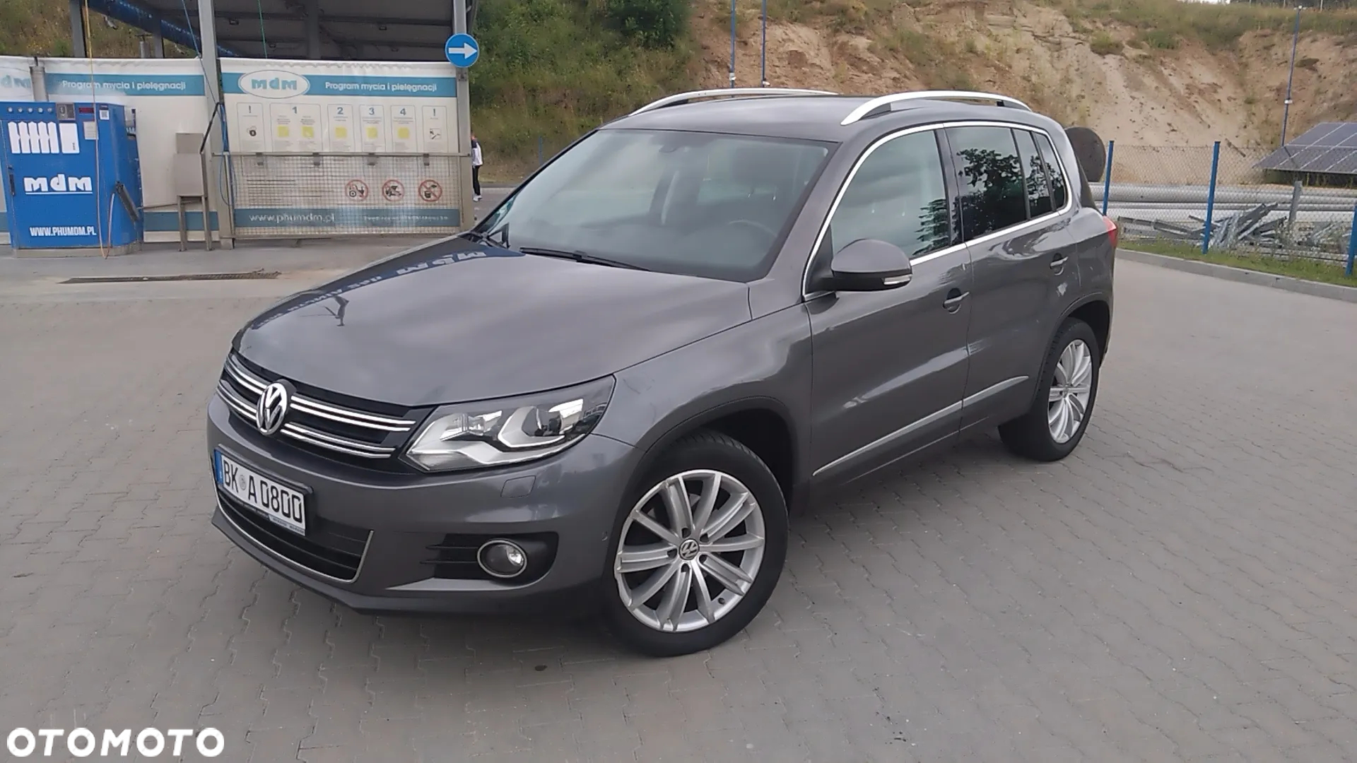 Volkswagen Tiguan - 2