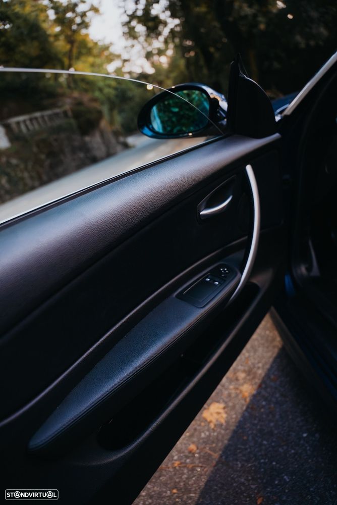 BMW 120 - 25
