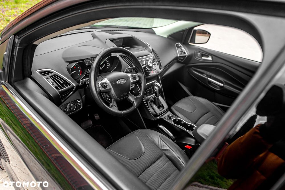 Ford Kuga 1.6 EcoBoost 4x4 Titanium - 18