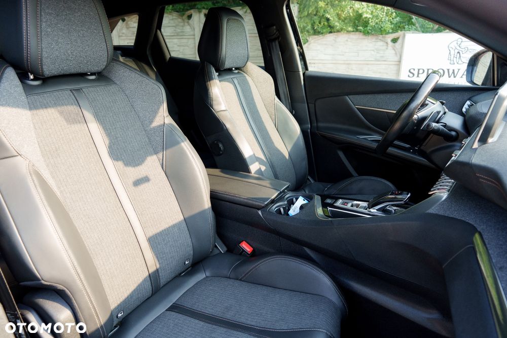 Peugeot 3008 THP 165 EAT6 Stop & Start Allure - 28