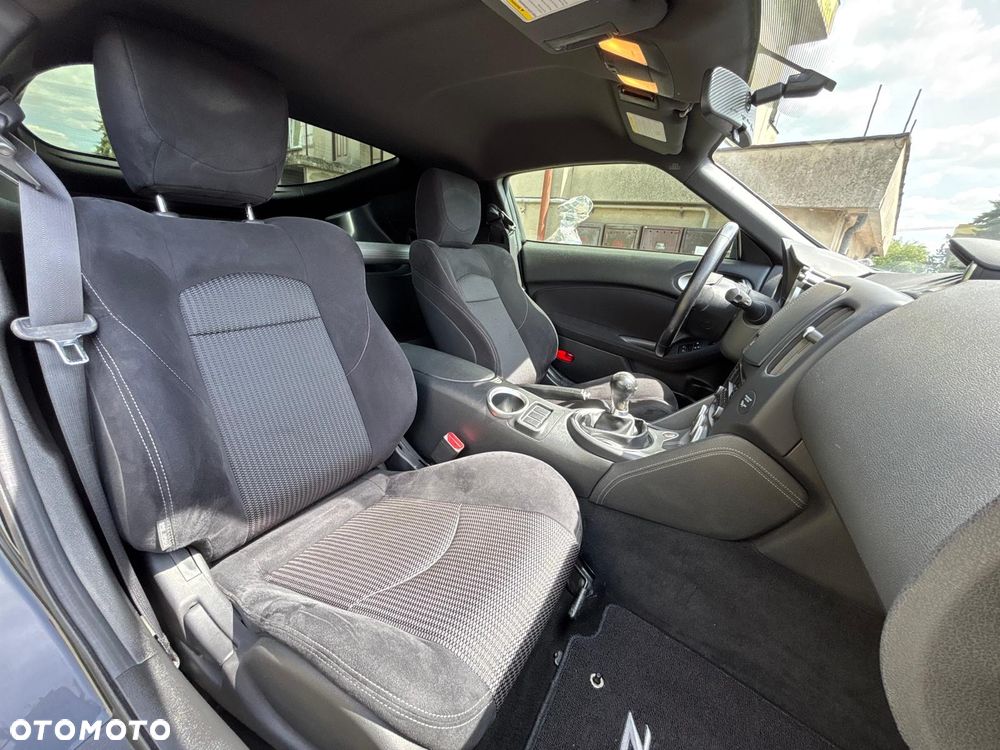 Nissan 370 Z 3.7 V6 EU6 - 24