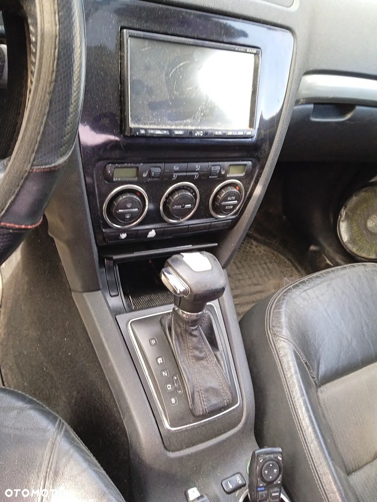 SKODA OCTAVIA II 2.0TDI BKD KOD SKRZYNI HXS DSG KOD LAKIERU 9910 DRZWI KLAPA LAMPY ZDERZAK SILNIK CZĘŚCI KSENON XENON NAGŁOŚNIENIE - 8