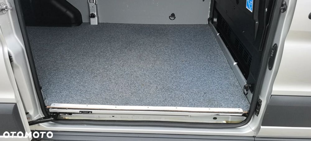 Ford Transit - 17