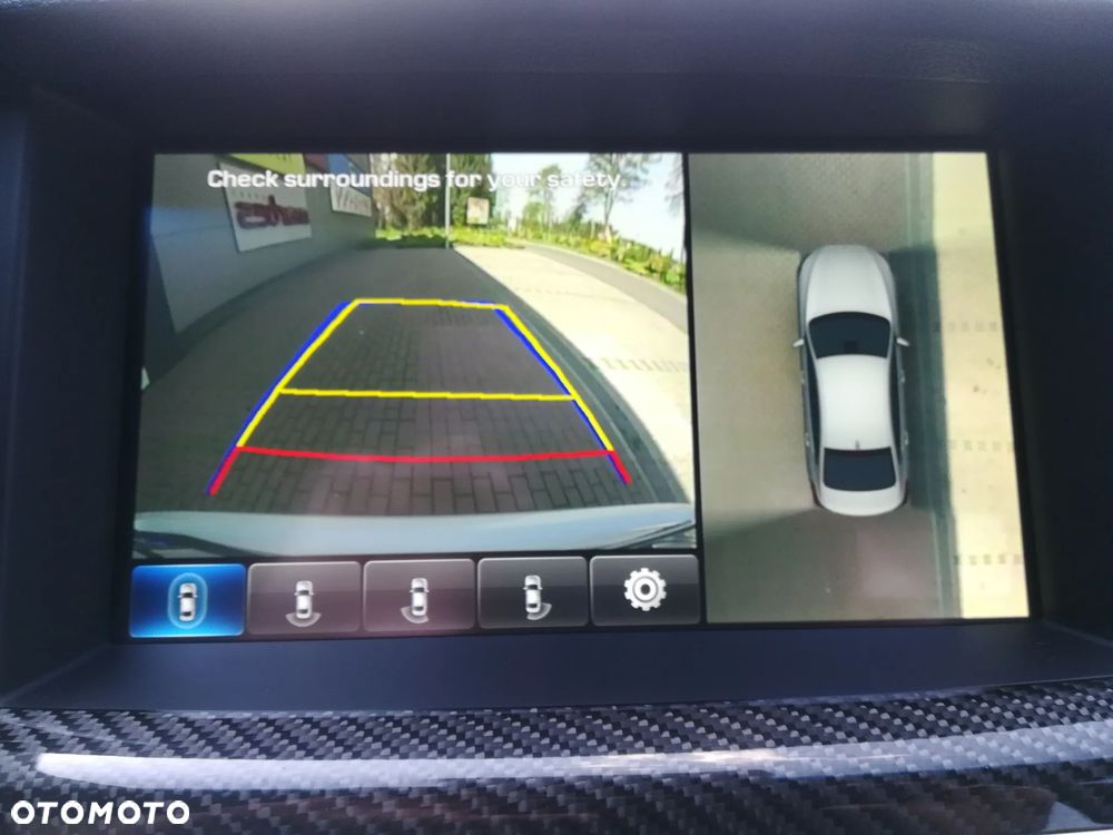Genesis G80 - 30