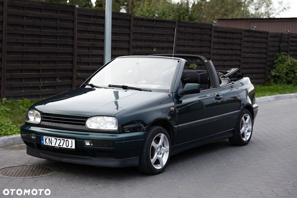 Volkswagen Golf Cabriolet 1.8 Avantgarde - 1